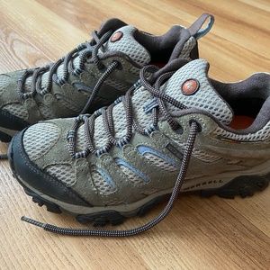 MERRELL Moab Waterproof Hiking Shoe Vibram - Dusty Olive